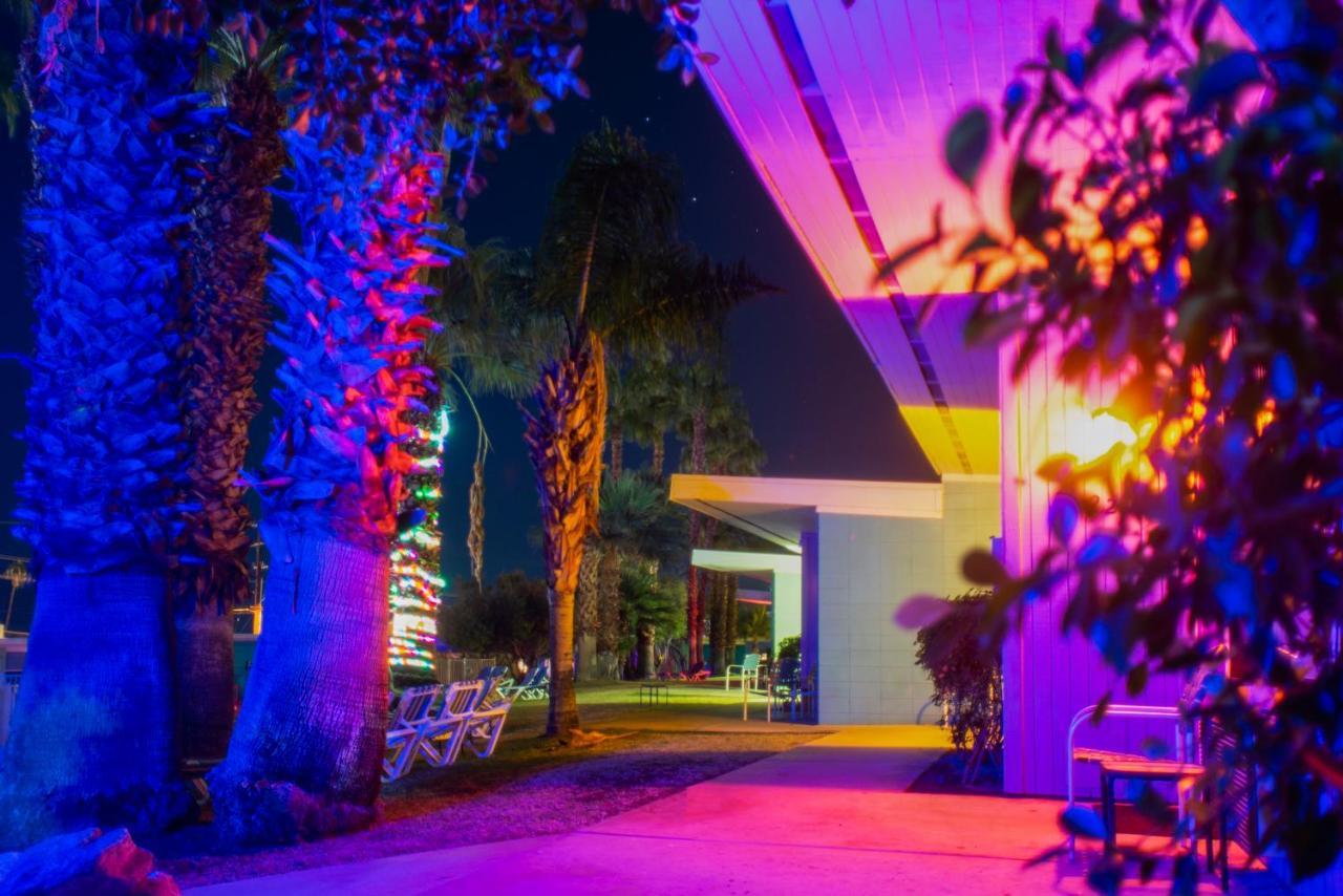 Ccbc Resort Hotel - A Gay Men'S Resort Cathedral City Buitenkant foto